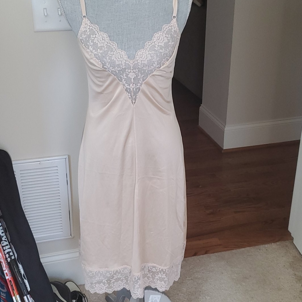 women's lily of France full slip nude 34 2066